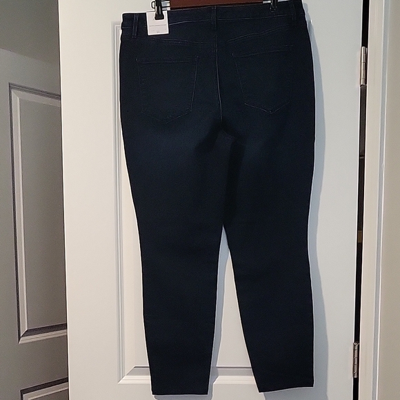 Talbots Women's Dark Blue Skinny Jeans - Picture 3 of 9